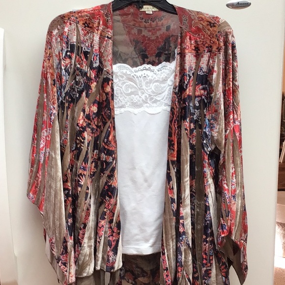 Emerald Jackets & Blazers - Soft, flowing kimono NWOT